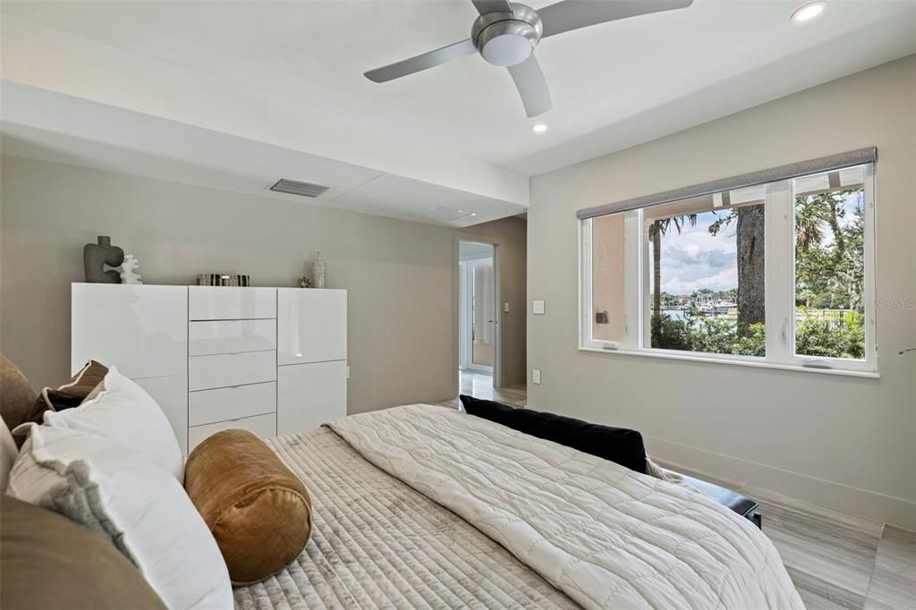 For Sale: $3,000,000 (4 beds, 3 baths, 2997 Square Feet)