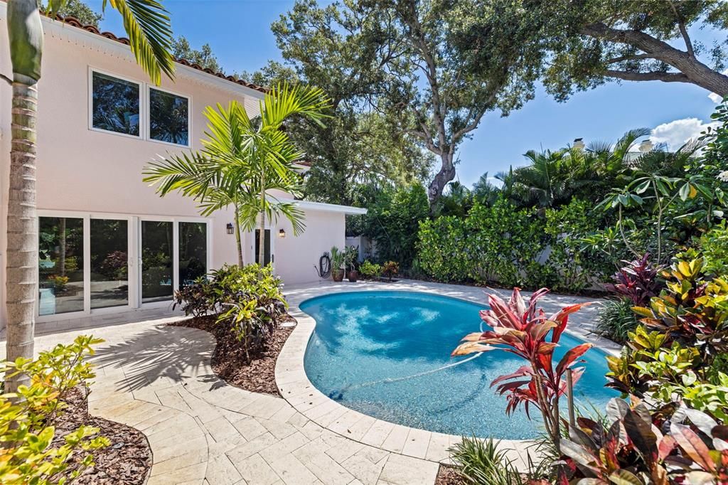 For Sale: $3,000,000 (4 beds, 3 baths, 2997 Square Feet)
