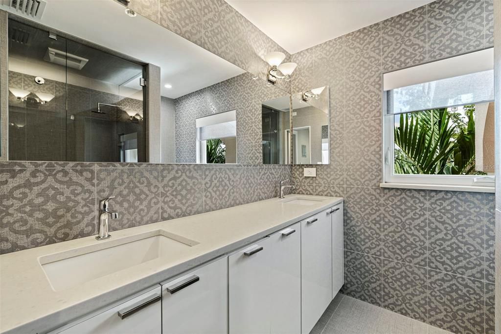 For Sale: $3,000,000 (4 beds, 3 baths, 2997 Square Feet)