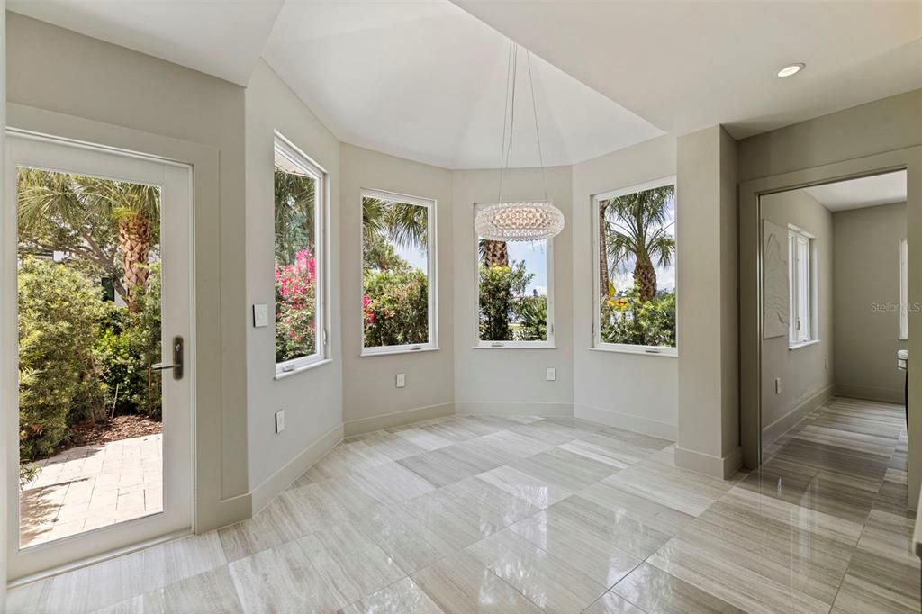 For Sale: $3,000,000 (4 beds, 3 baths, 2997 Square Feet)