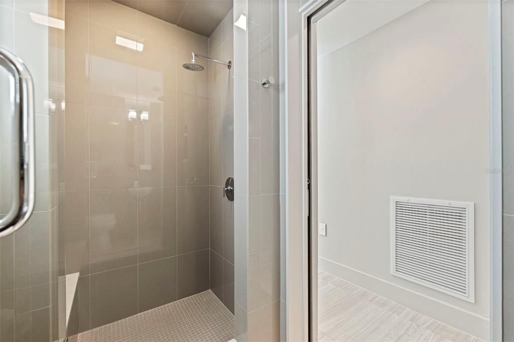For Sale: $3,000,000 (4 beds, 3 baths, 2997 Square Feet)
