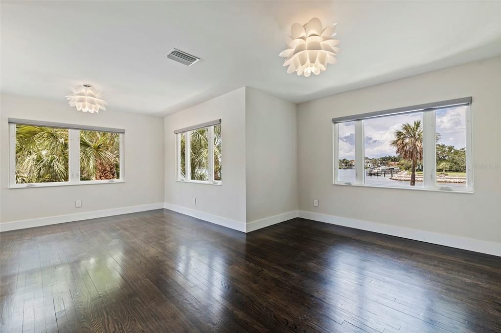 For Sale: $3,000,000 (4 beds, 3 baths, 2997 Square Feet)