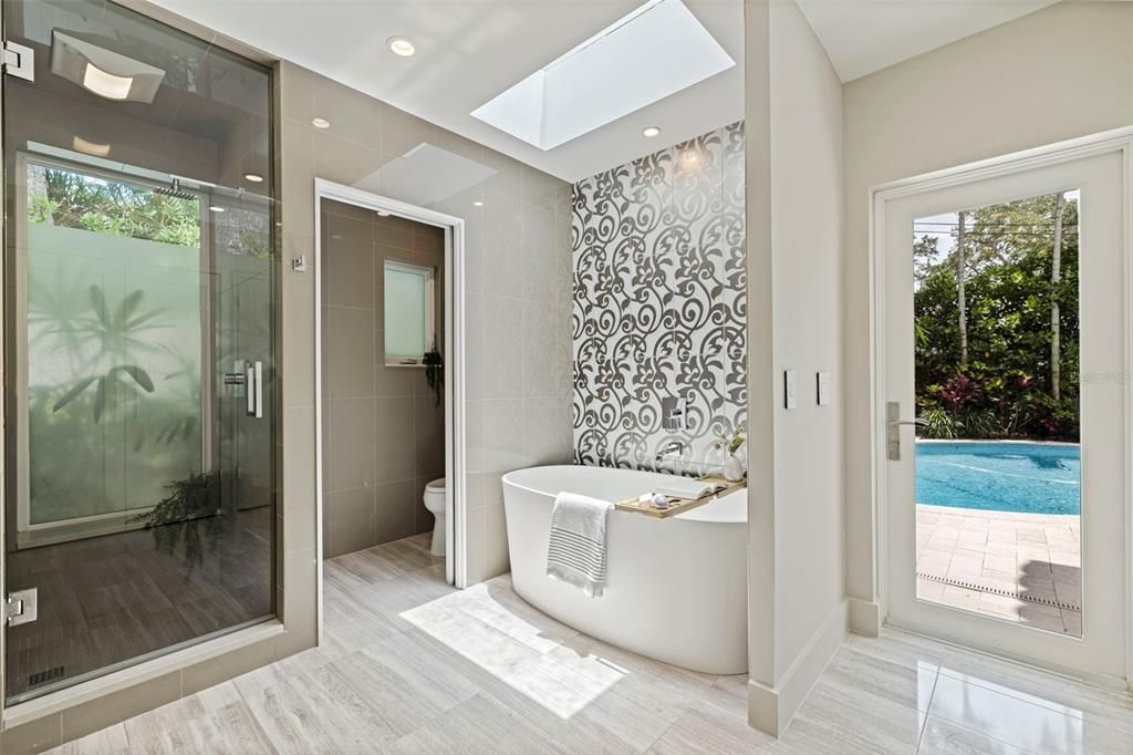 For Sale: $3,000,000 (4 beds, 3 baths, 2997 Square Feet)