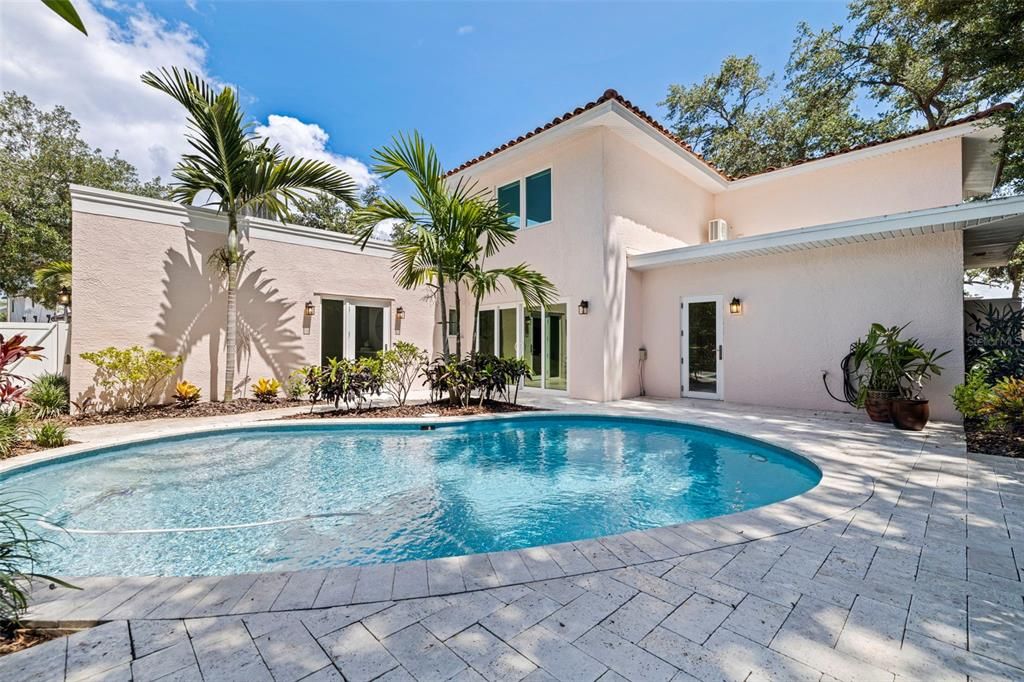 For Sale: $3,000,000 (4 beds, 3 baths, 2997 Square Feet)