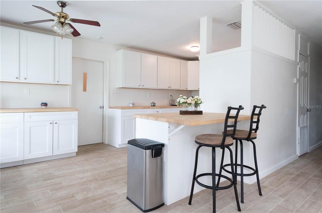 For Rent: $2,050 (4 beds, 2 baths, 1325 Square Feet)