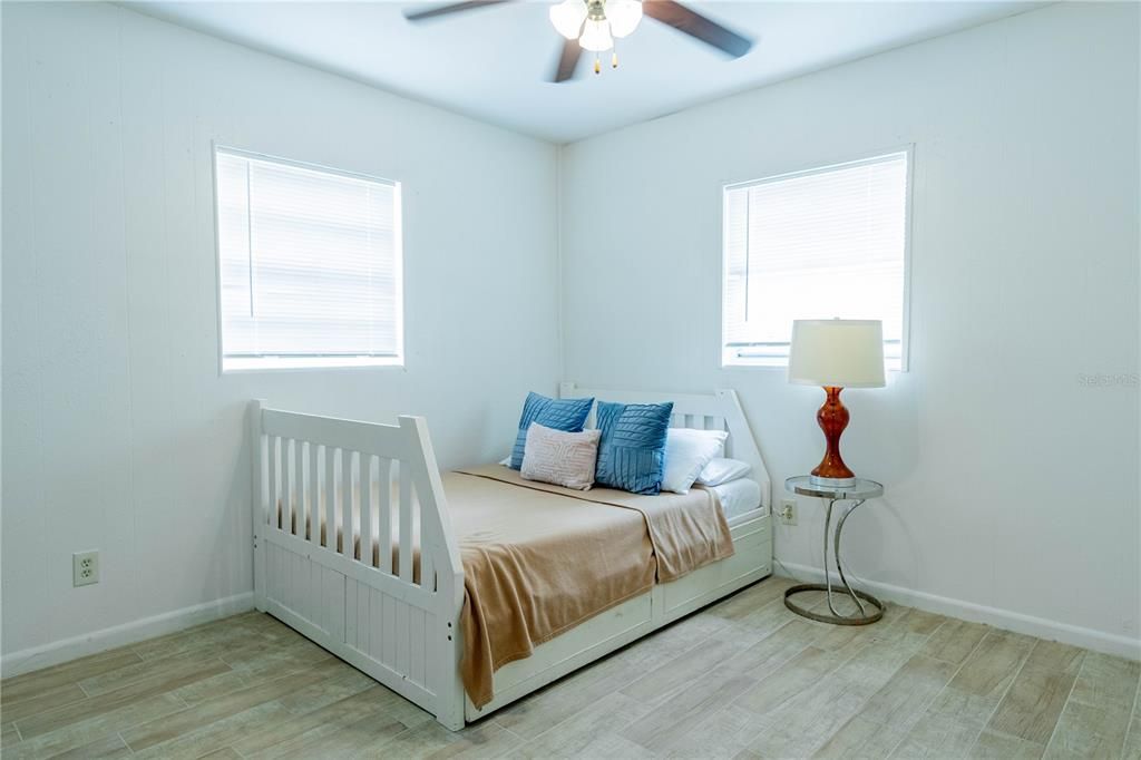 For Rent: $2,050 (4 beds, 2 baths, 1325 Square Feet)