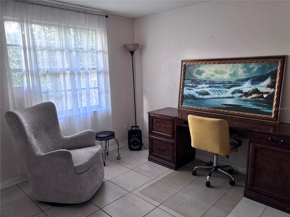 For Sale: $357,900 (3 beds, 2 baths, 1284 Square Feet)