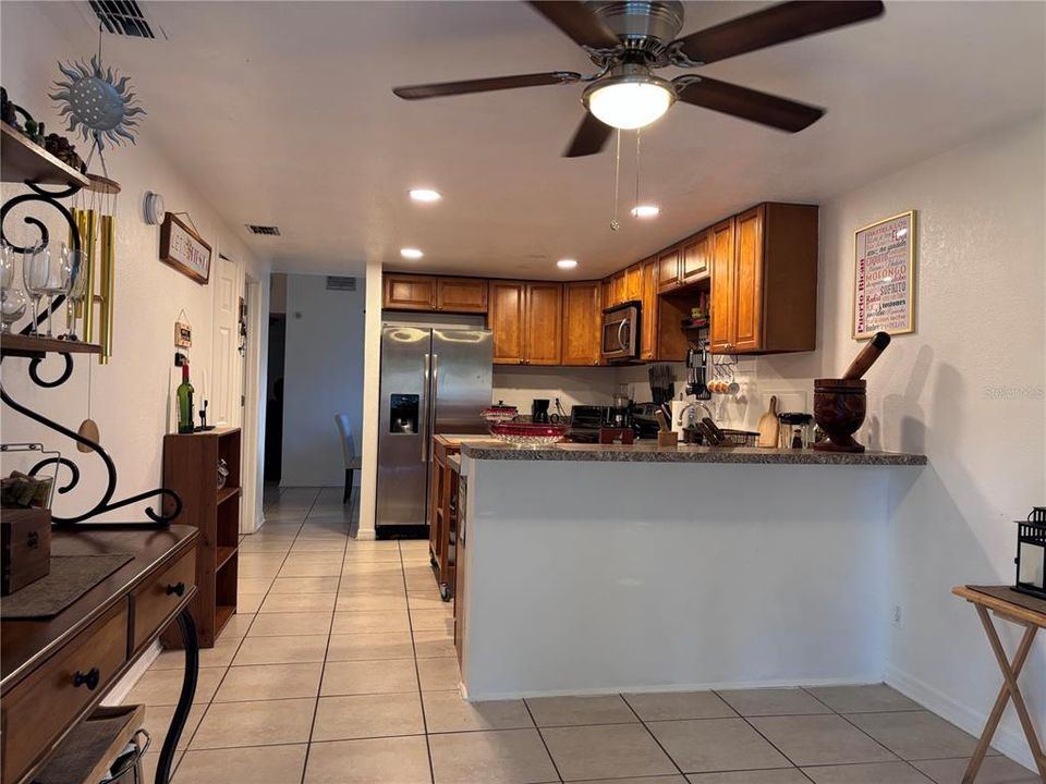 For Sale: $357,900 (3 beds, 2 baths, 1284 Square Feet)