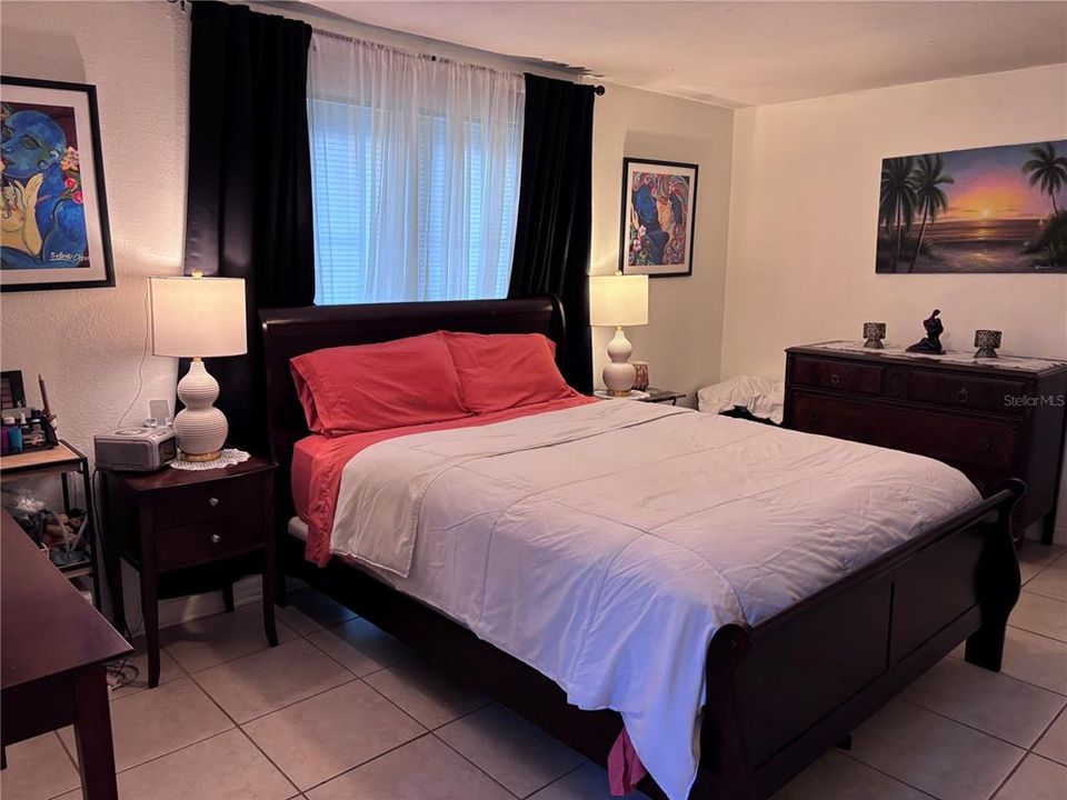 For Sale: $357,900 (3 beds, 2 baths, 1284 Square Feet)