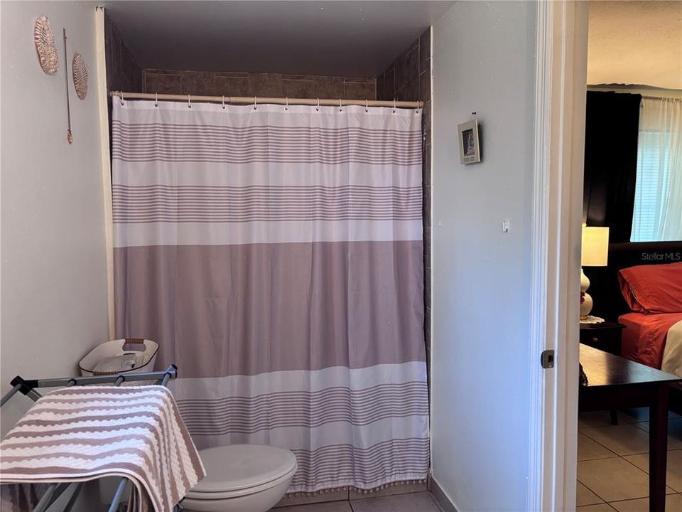 For Sale: $357,900 (3 beds, 2 baths, 1284 Square Feet)