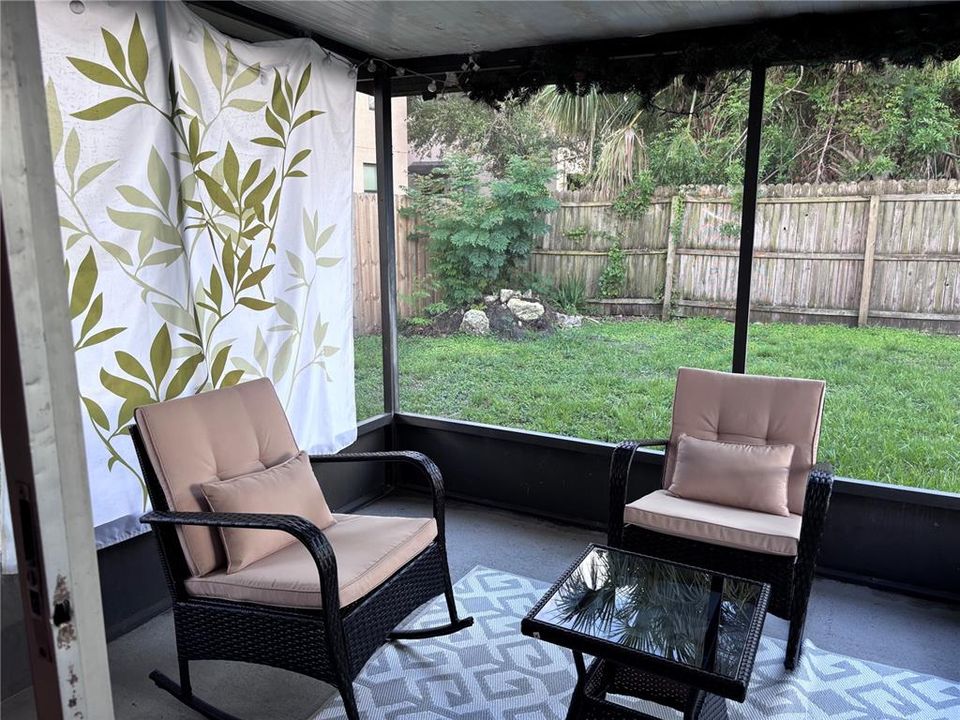 For Sale: $357,900 (3 beds, 2 baths, 1284 Square Feet)