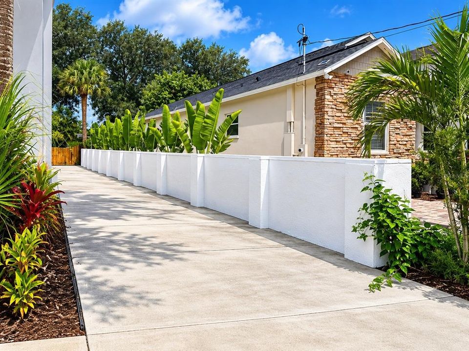 For Rent: $3,300 (3 beds, 2 baths, 1784 Square Feet)