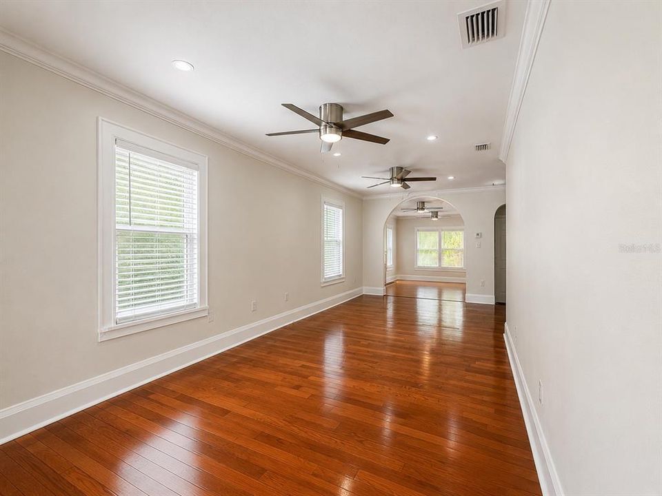 For Rent: $3,300 (3 beds, 2 baths, 1784 Square Feet)