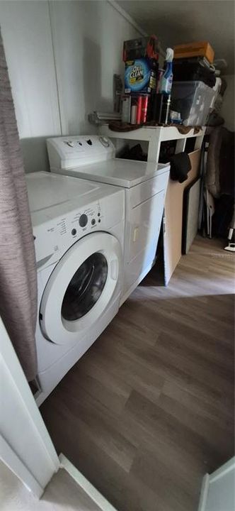 На продажу: $149,900 (2 спален, 2 ванн, 1270 Квадратных фут)