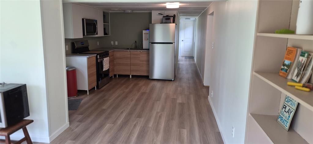 На продажу: $149,900 (2 спален, 2 ванн, 1270 Квадратных фут)