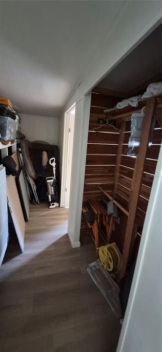 На продажу: $149,900 (2 спален, 2 ванн, 1270 Квадратных фут)