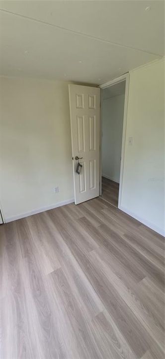 На продажу: $149,900 (2 спален, 2 ванн, 1270 Квадратных фут)