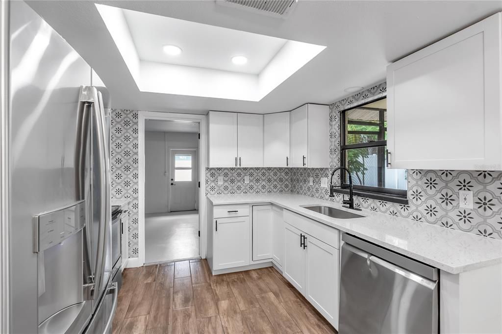 For Sale: $359,000 (3 beds, 2 baths, 1080 Square Feet)