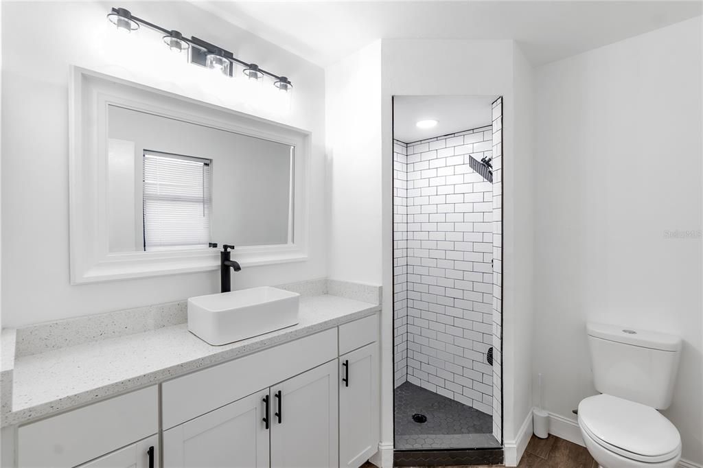 For Sale: $359,000 (3 beds, 2 baths, 1080 Square Feet)