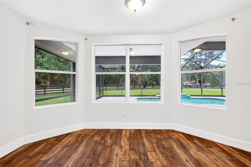 En Venta: $1,250,000 (6 camas, 5 baños, 4779 Pies cuadrados)