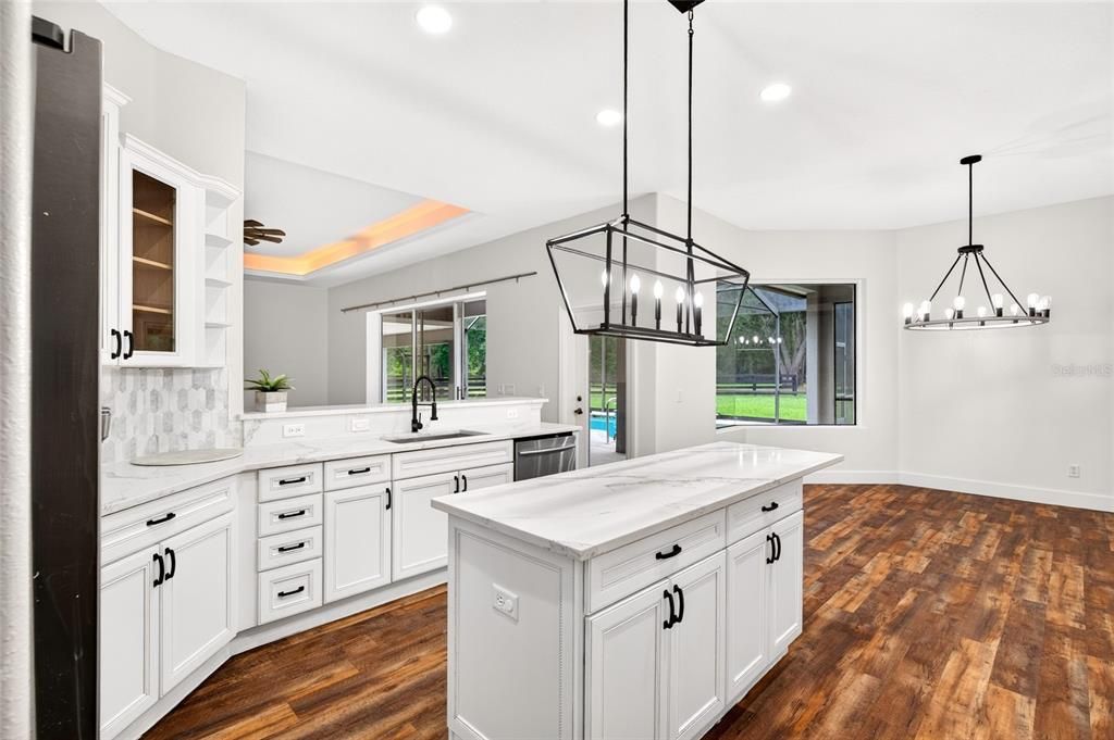 En Venta: $1,250,000 (6 camas, 5 baños, 4779 Pies cuadrados)