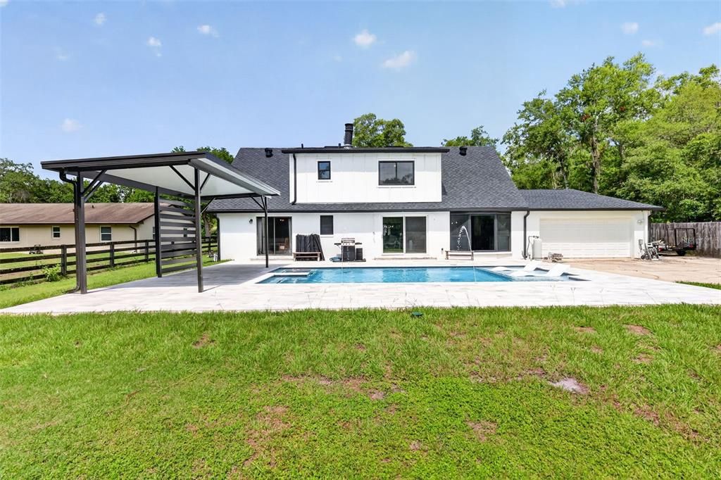 For Sale: $850,000 (4 beds, 2 baths, 2514 Square Feet)