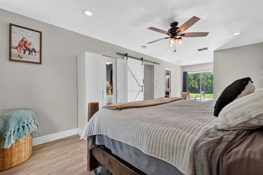 For Sale: $850,000 (4 beds, 2 baths, 2514 Square Feet)