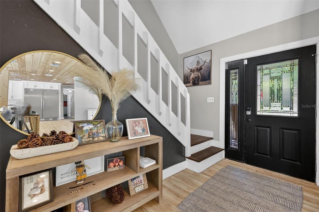 For Sale: $850,000 (4 beds, 2 baths, 2514 Square Feet)