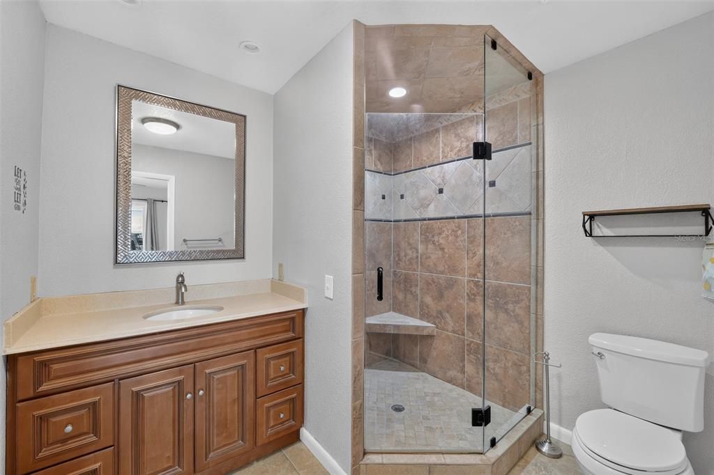 For Sale: $369,000 (3 beds, 2 baths, 1699 Square Feet)