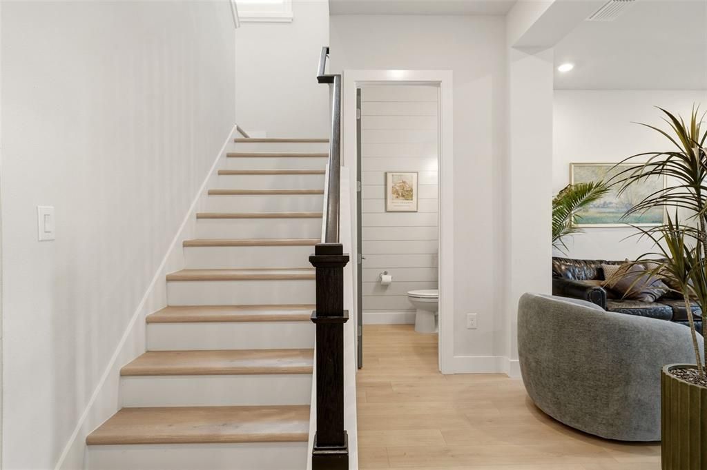 For Sale: $1,175,000 (4 beds, 3 baths, 3249 Square Feet)