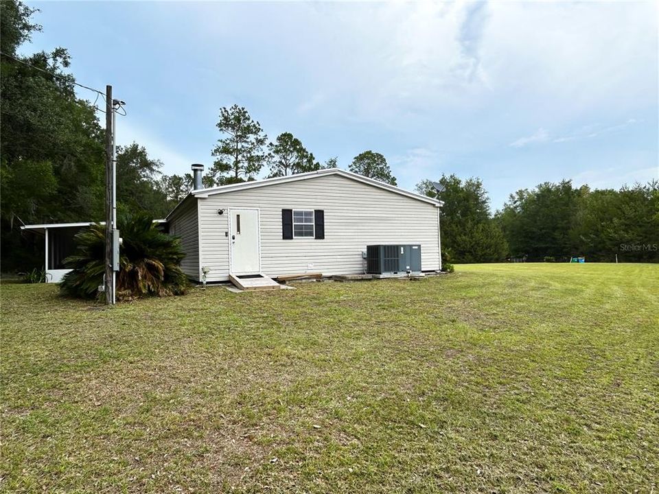 For Sale: $302,000 (4 beds, 3 baths, 2280 Square Feet)