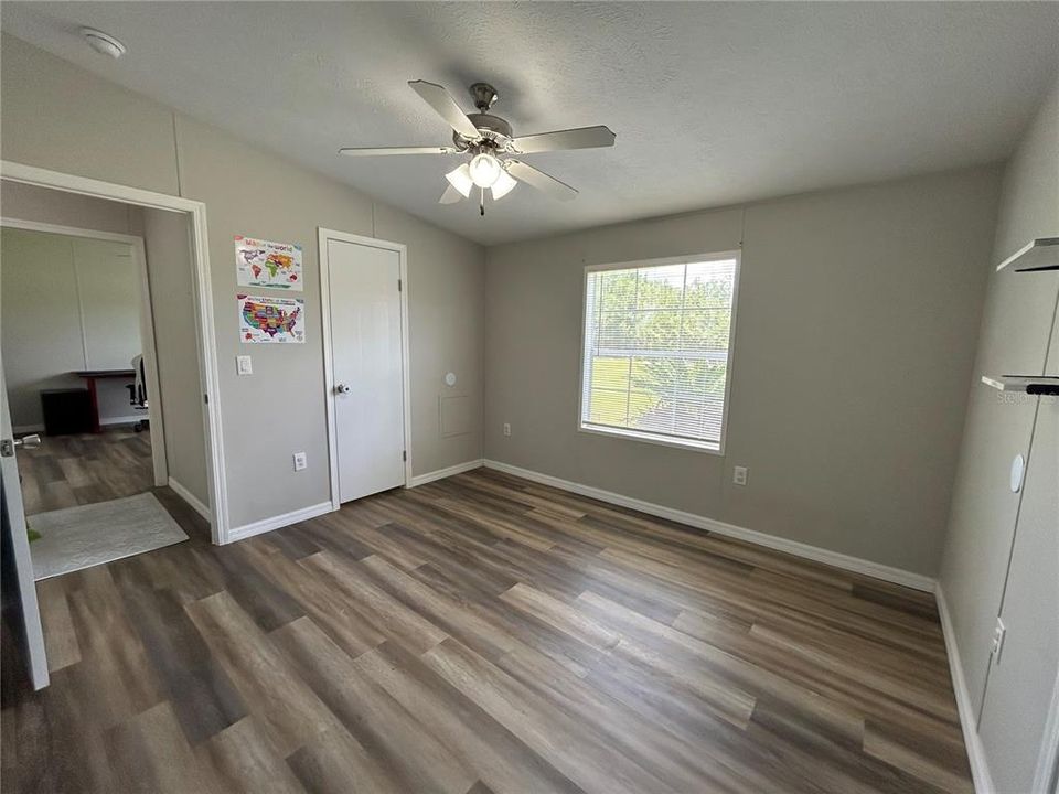 For Sale: $302,000 (4 beds, 3 baths, 2280 Square Feet)