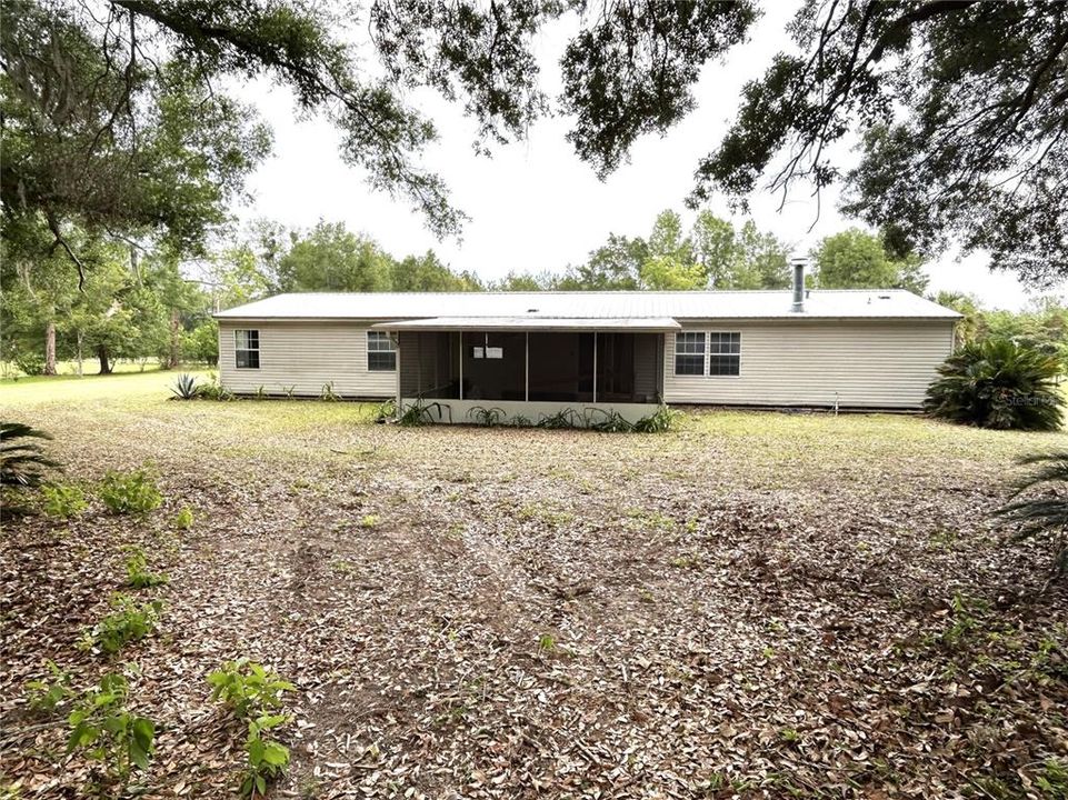 For Sale: $302,000 (4 beds, 3 baths, 2280 Square Feet)