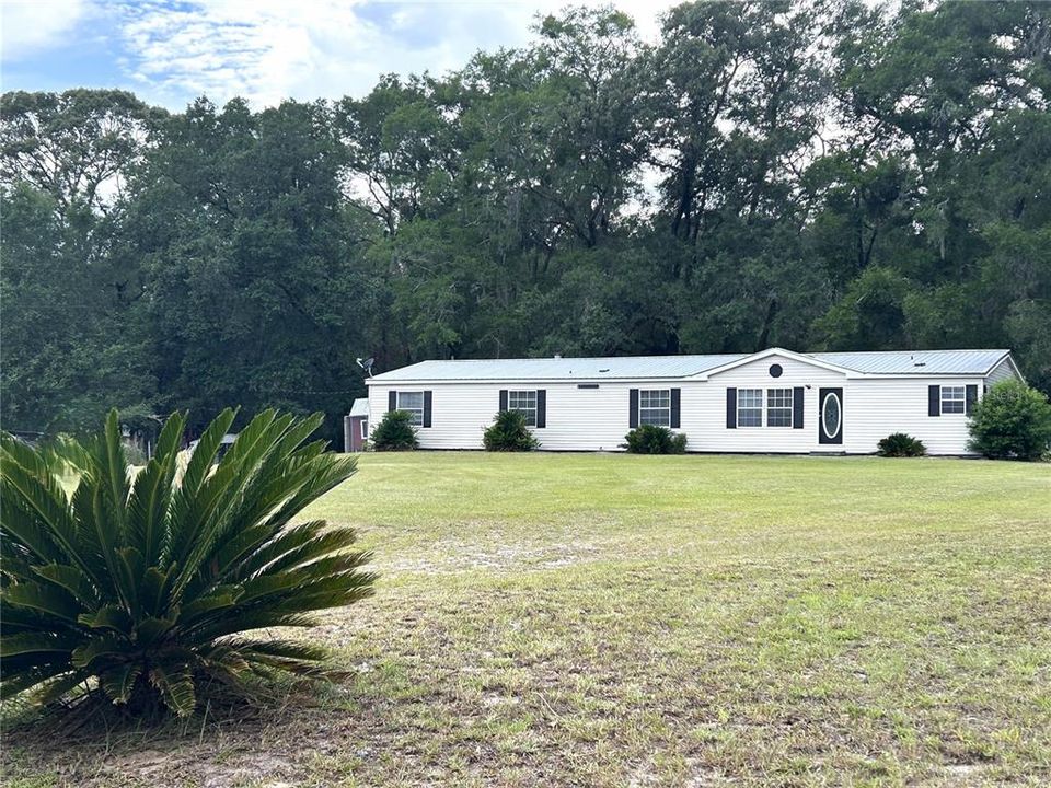 For Sale: $302,000 (4 beds, 3 baths, 2280 Square Feet)