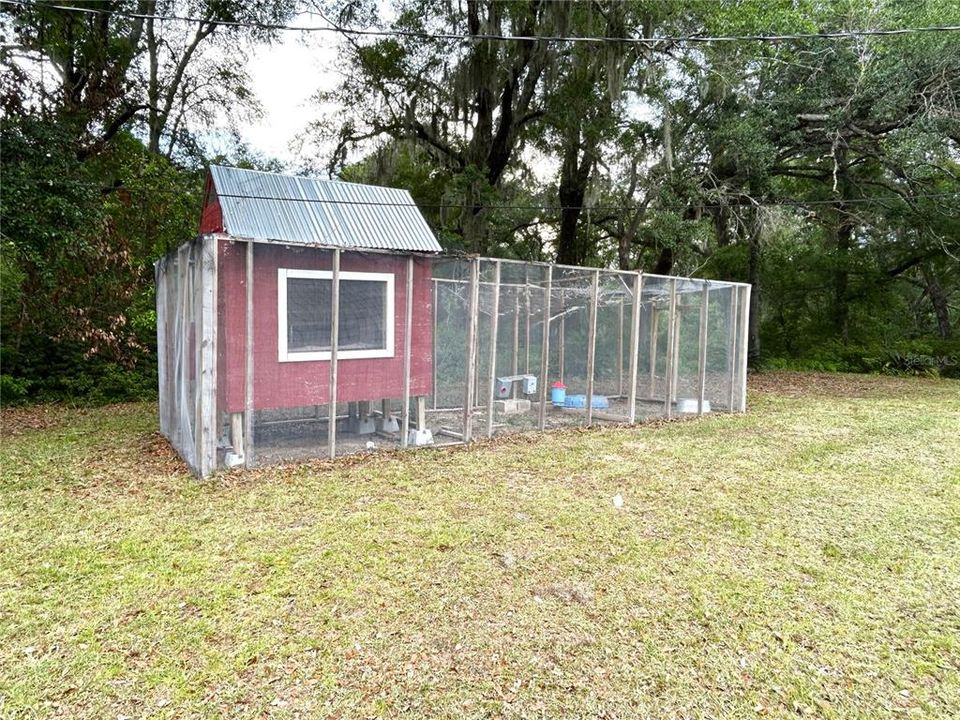 For Sale: $302,000 (4 beds, 3 baths, 2280 Square Feet)