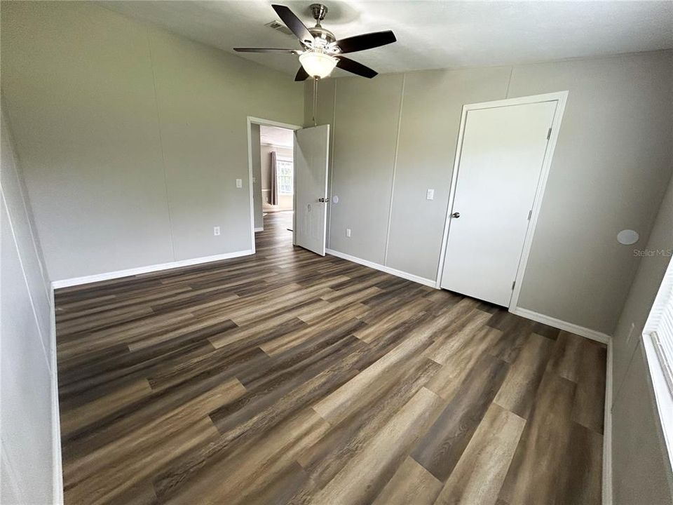 For Sale: $302,000 (4 beds, 3 baths, 2280 Square Feet)
