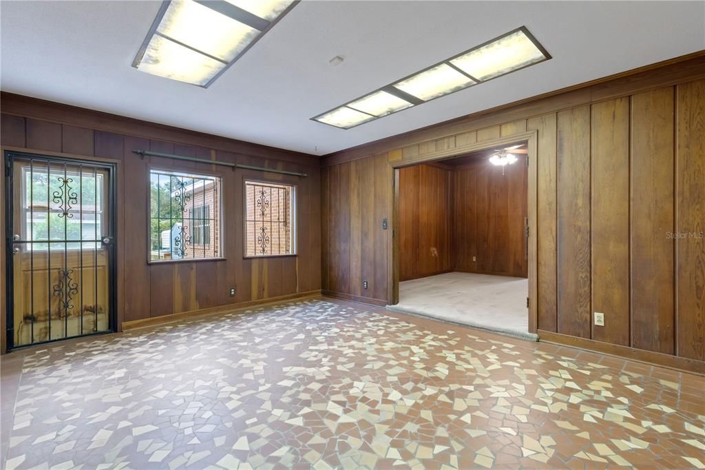 For Sale: $597,500 (6 beds, 5 baths, 4760 Square Feet)