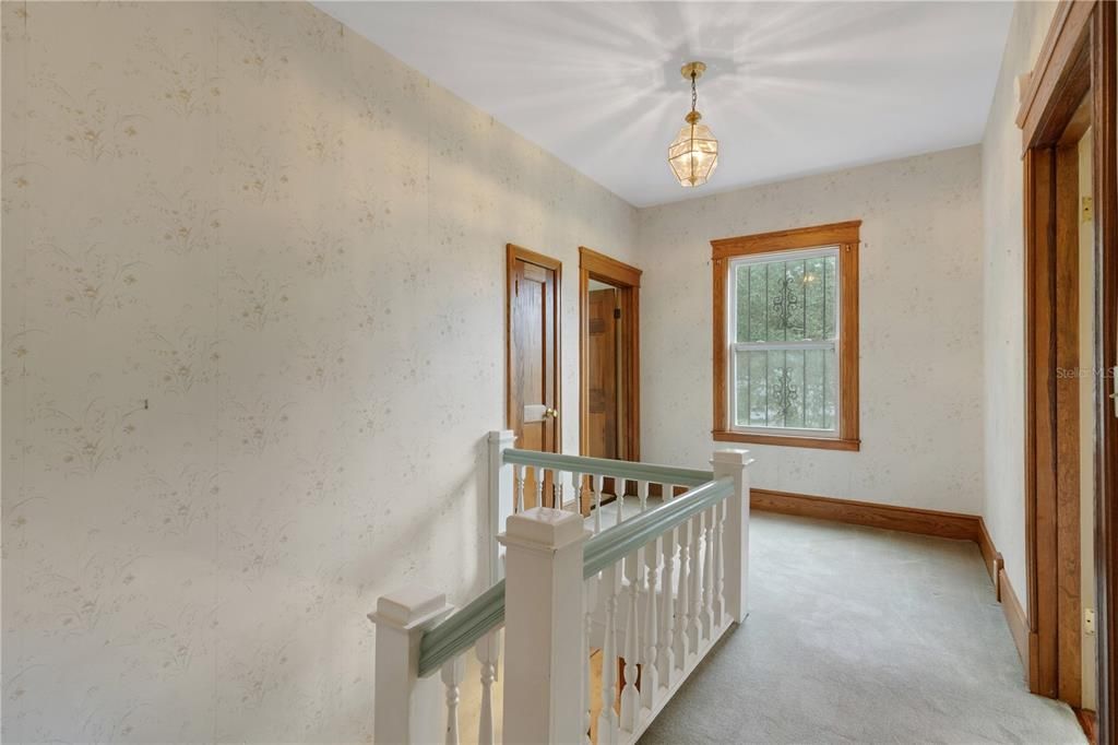 For Sale: $597,500 (6 beds, 5 baths, 4760 Square Feet)