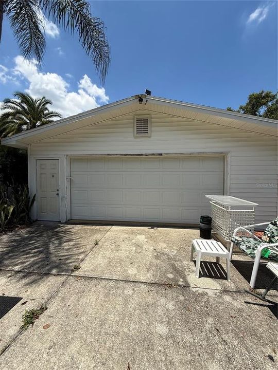 For Sale: $597,500 (6 beds, 5 baths, 4760 Square Feet)