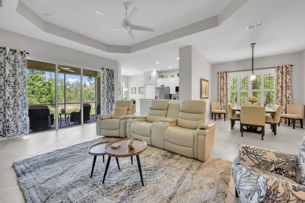 For Sale: $355,000 (3 beds, 2 baths, 1823 Square Feet)