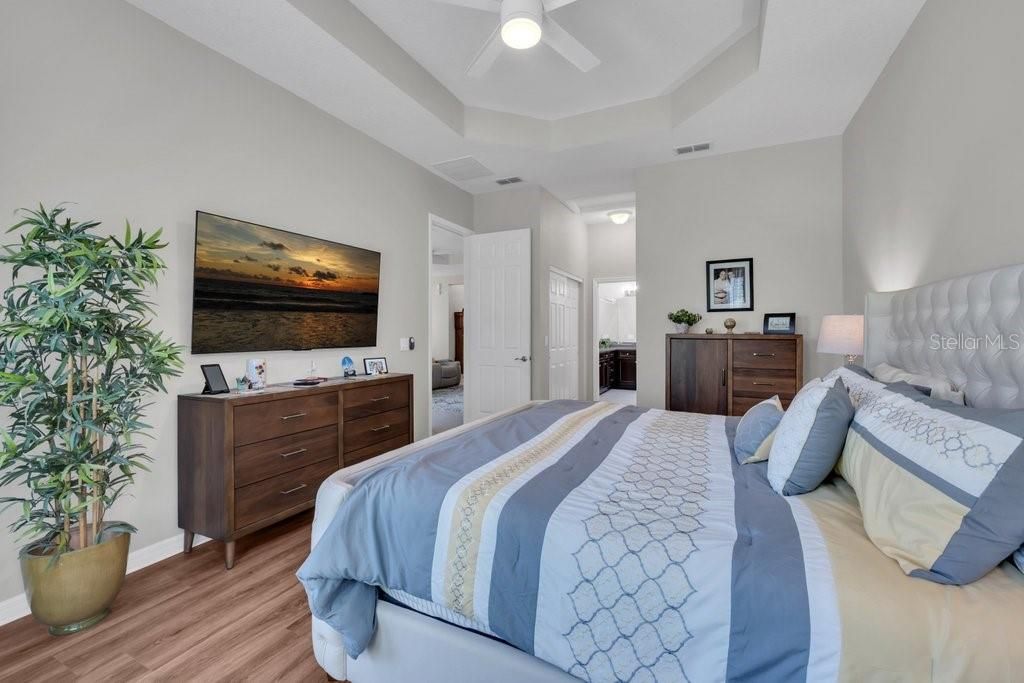 For Sale: $355,000 (3 beds, 2 baths, 1823 Square Feet)