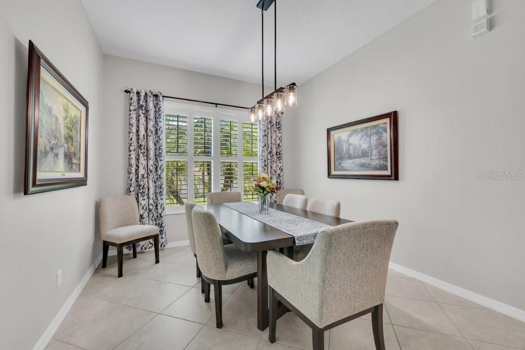 For Sale: $355,000 (3 beds, 2 baths, 1823 Square Feet)