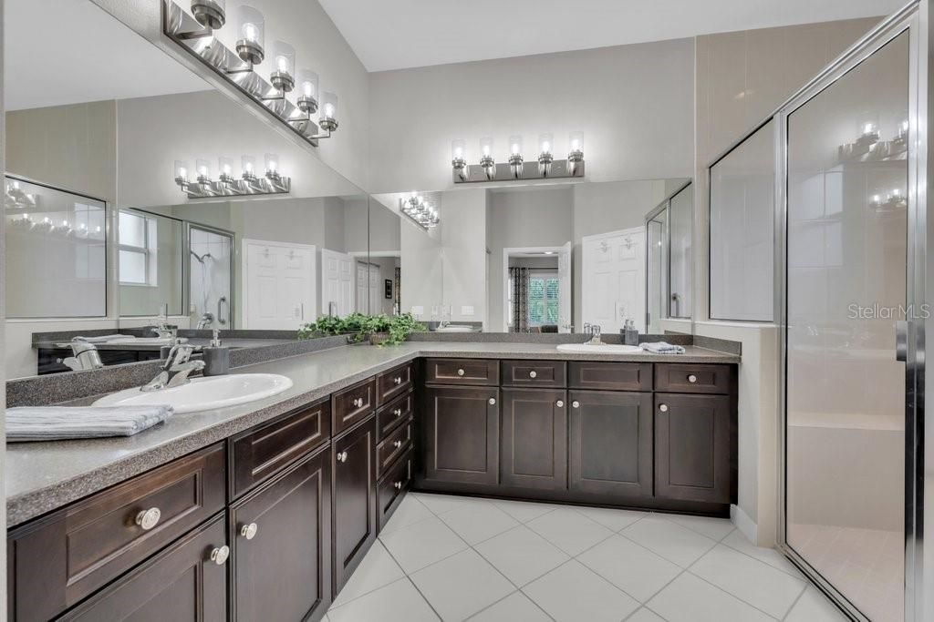 For Sale: $355,000 (3 beds, 2 baths, 1823 Square Feet)