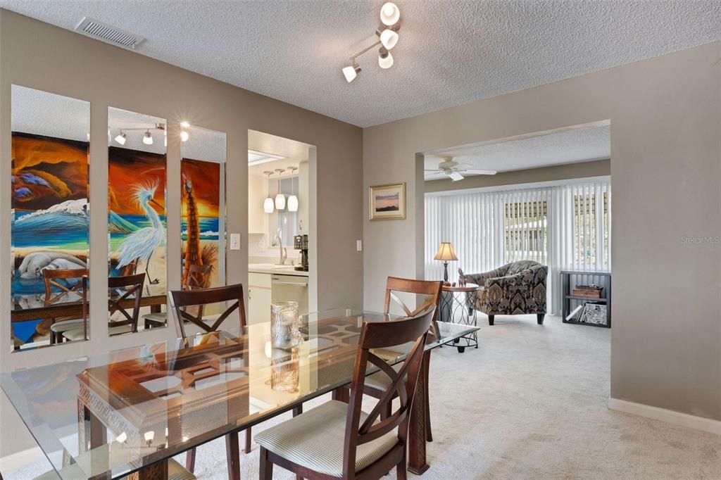 For Sale: $342,000 (2 beds, 2 baths, 1532 Square Feet)