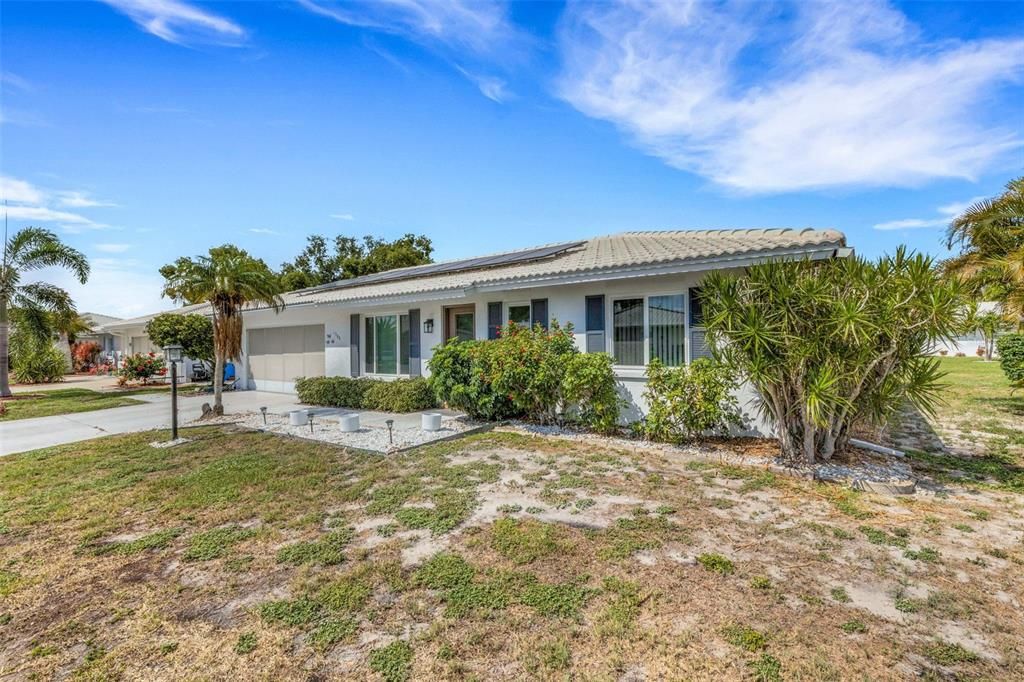 For Sale: $342,000 (2 beds, 2 baths, 1532 Square Feet)