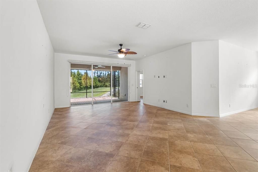 На продажу: $345,000 (3 спален, 2 ванн, 1764 Квадратных фут)