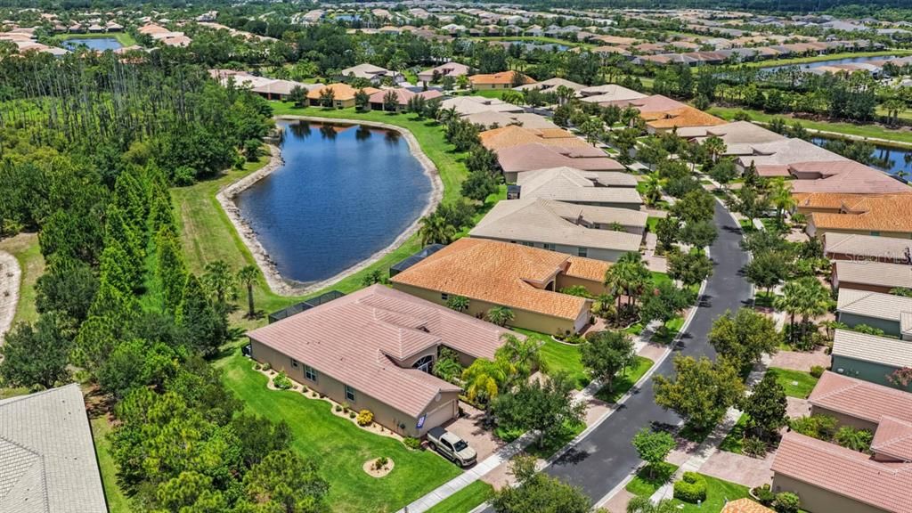На продажу: $345,000 (3 спален, 2 ванн, 1764 Квадратных фут)