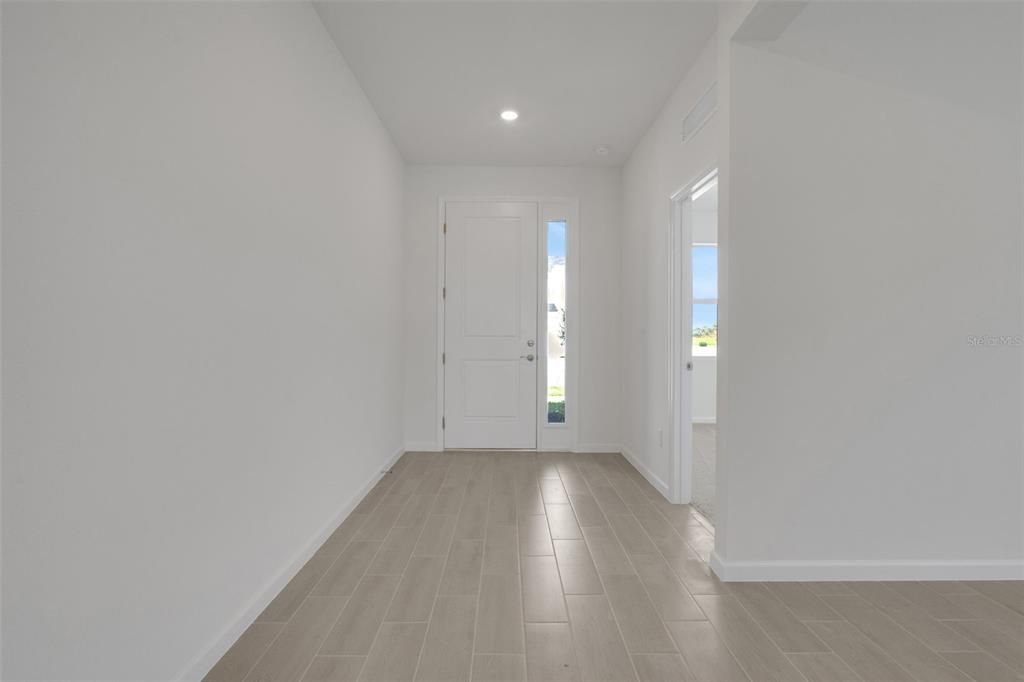 En Venta: $462,114 (4 camas, 2 baños, 2111 Pies cuadrados)