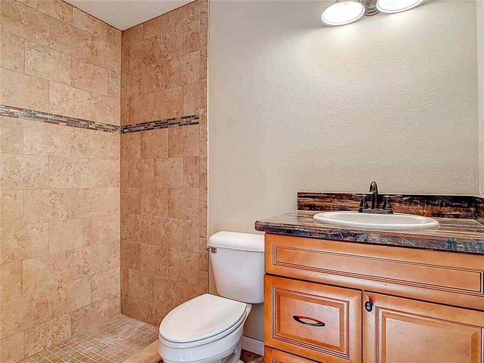 Active With Contract: $600,000 (3 beds, 3 baths, 1668 Square Feet)