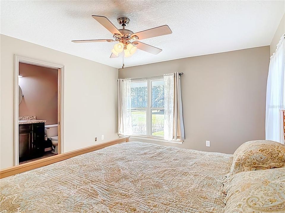 Active With Contract: $600,000 (3 beds, 3 baths, 1668 Square Feet)